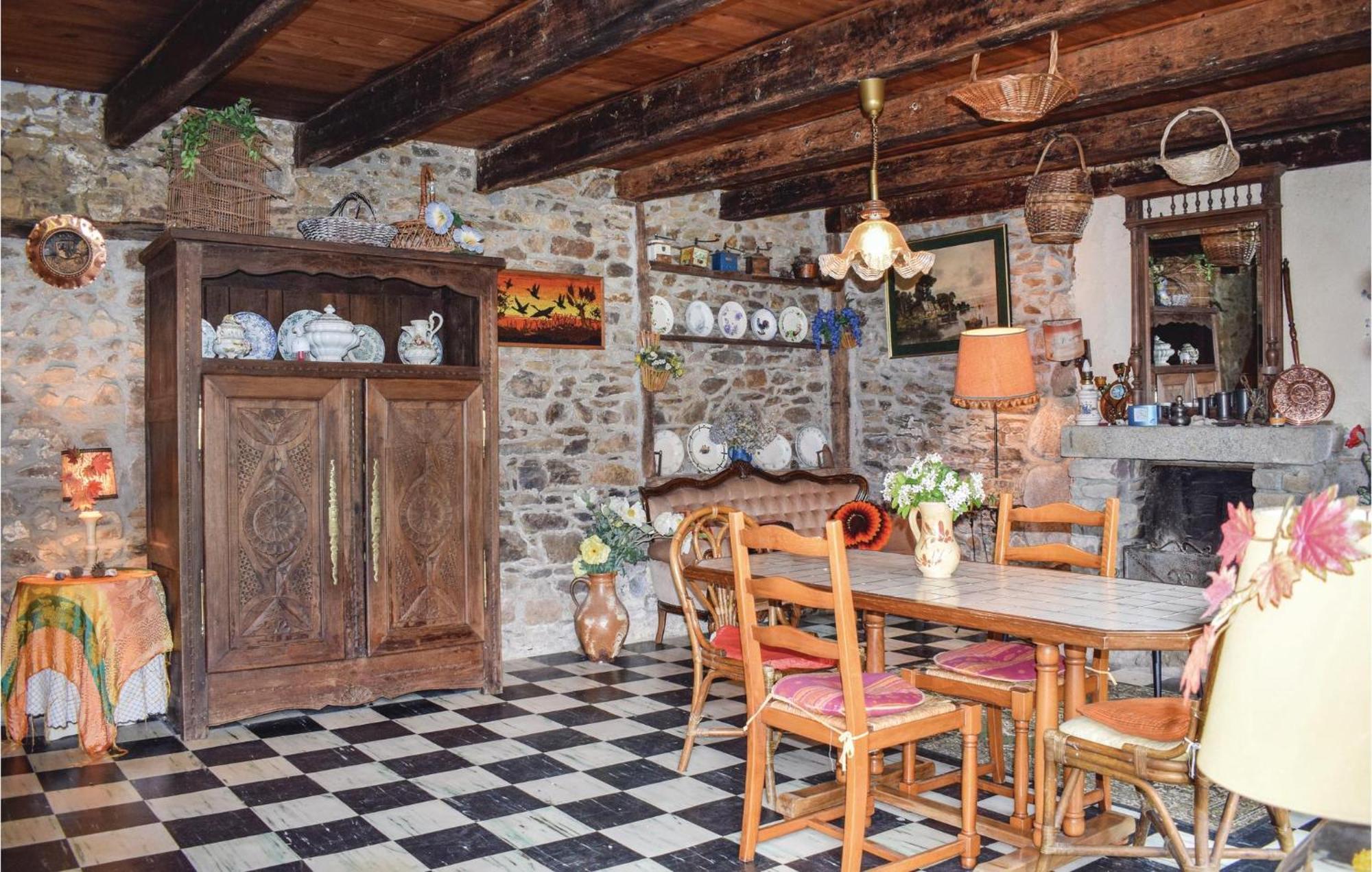 Lovely Home In Le Faouet With Kitchen Экстерьер фото