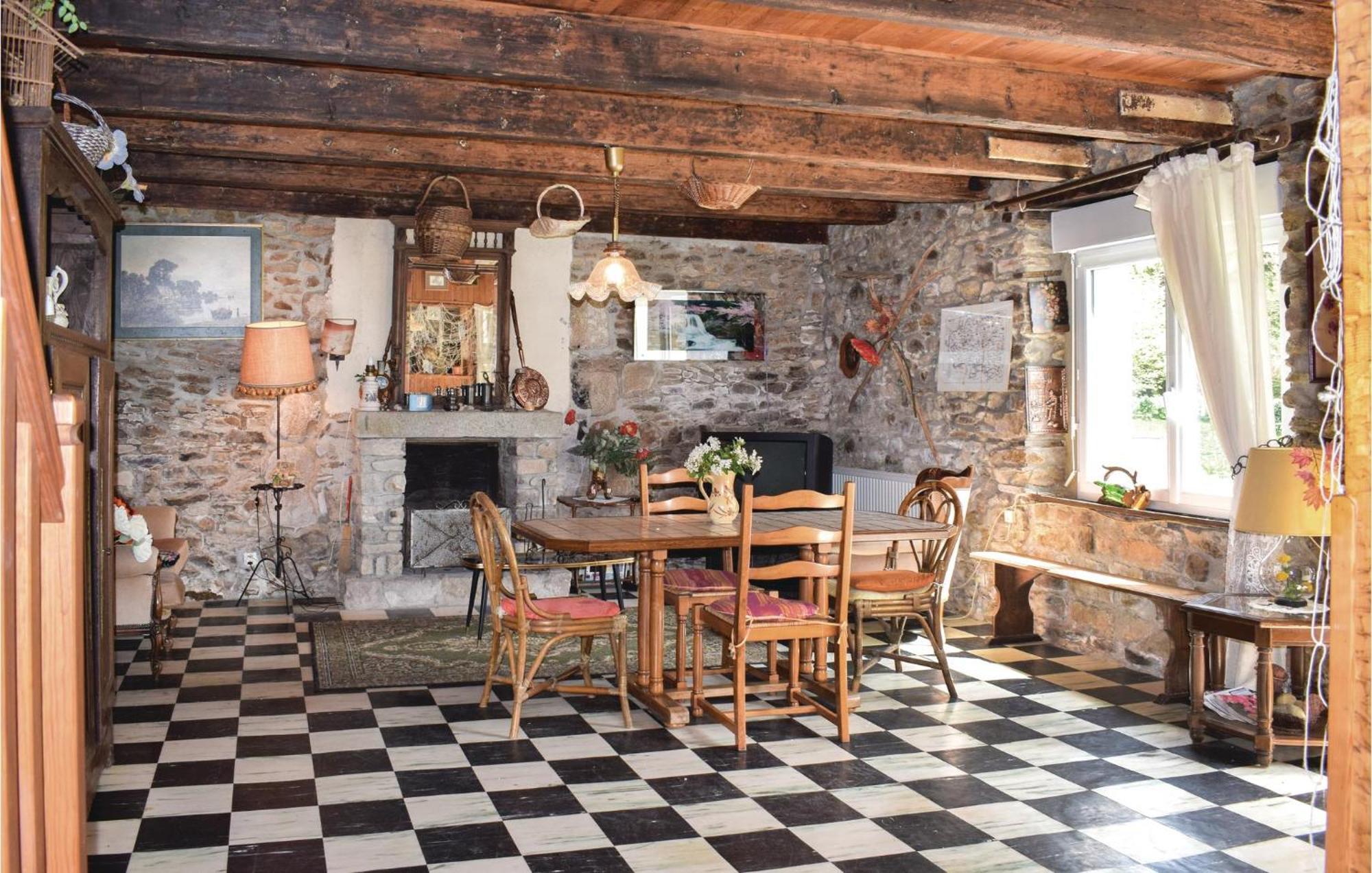 Lovely Home In Le Faouet With Kitchen Экстерьер фото
